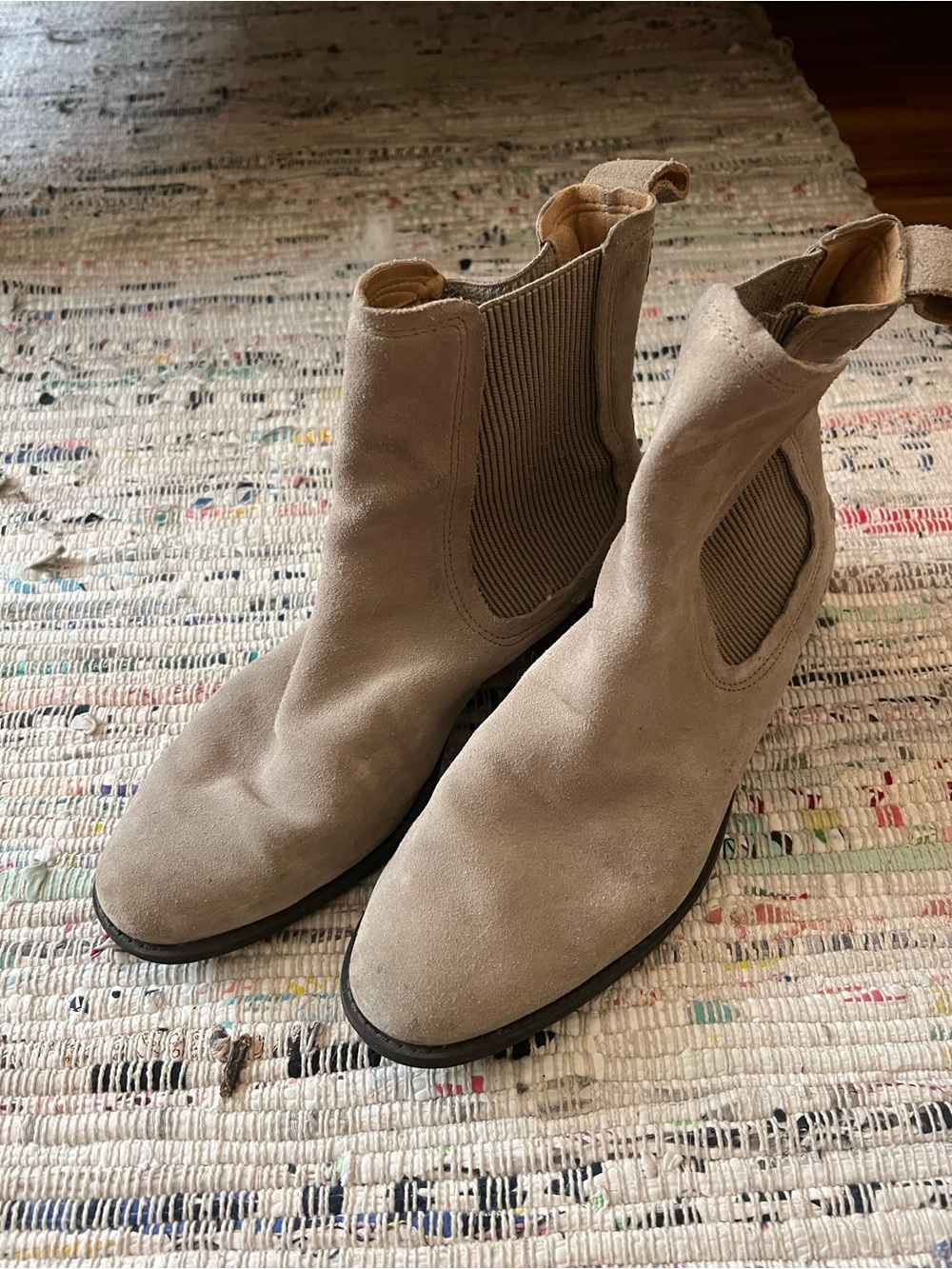 Ugg Hillhurst Chelsea Boots Tan 9